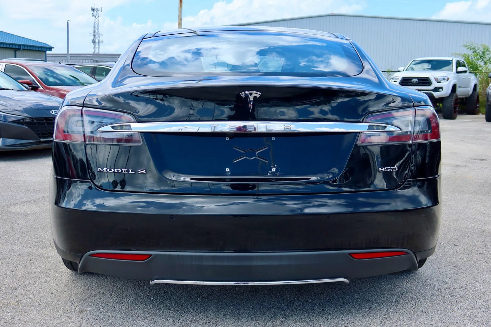 Used 2015 Tesla Model S 70D AWD/4WD image 3