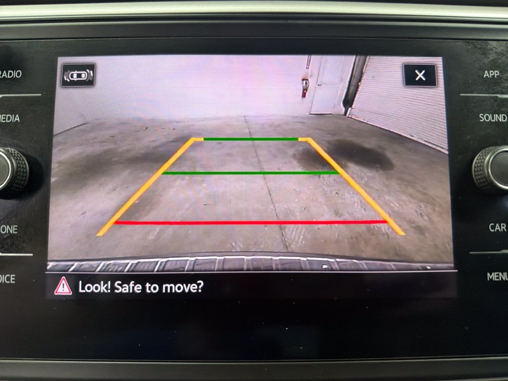 Used 2021 Volkswagen Atlas SE w/ Towing Package FWD image 26