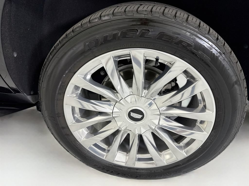 Used 2023 Cadillac Escalade Premium Luxury w/ LPO, Floor Liner Package AWD/4WD image 31