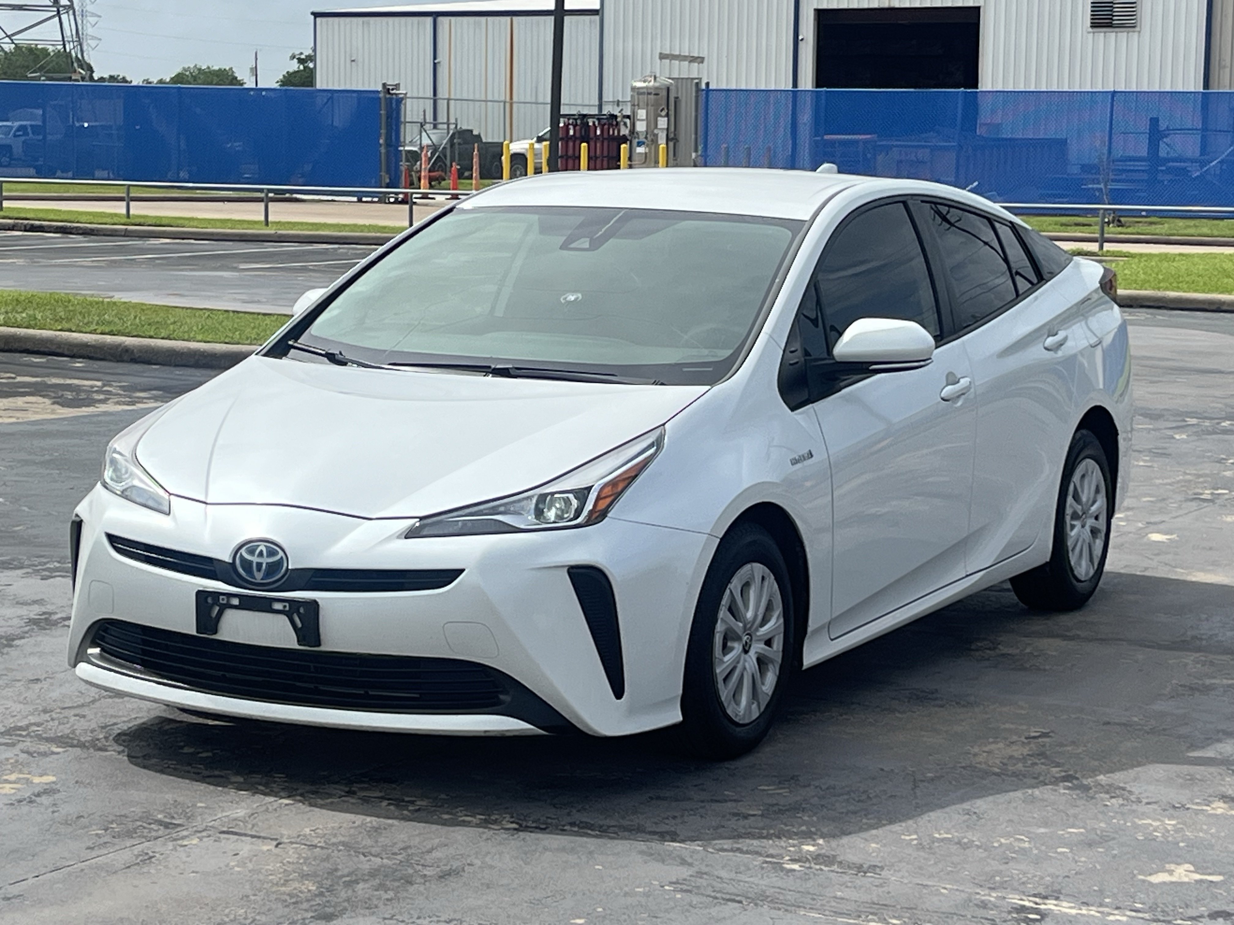 Used 2021 Toyota Prius L Eco FWD image 5