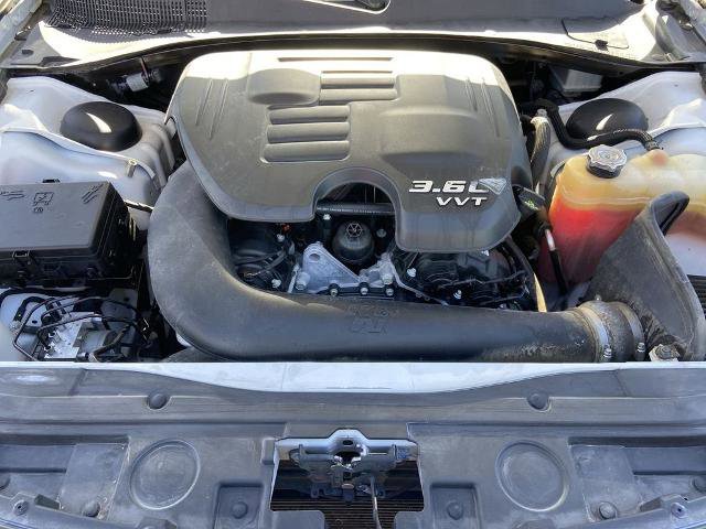 Used 2022 Chrysler 300 Touring image 24