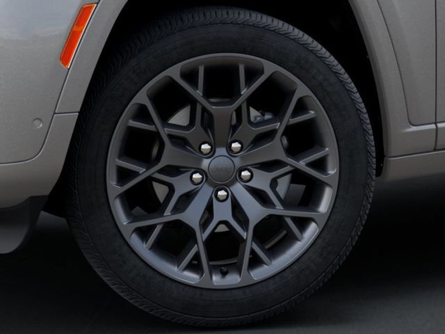 New 2026 Jeep Grand Cherokee L Summit AWD/4WD image 8