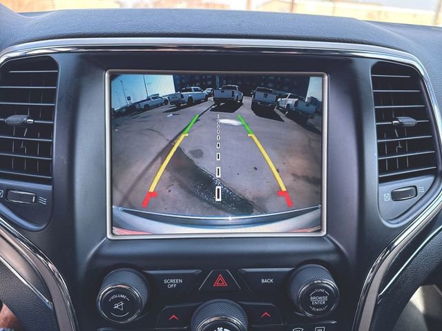 Used 2015 Jeep Grand Cherokee Limited w/ Trailer Tow Group IV image 15