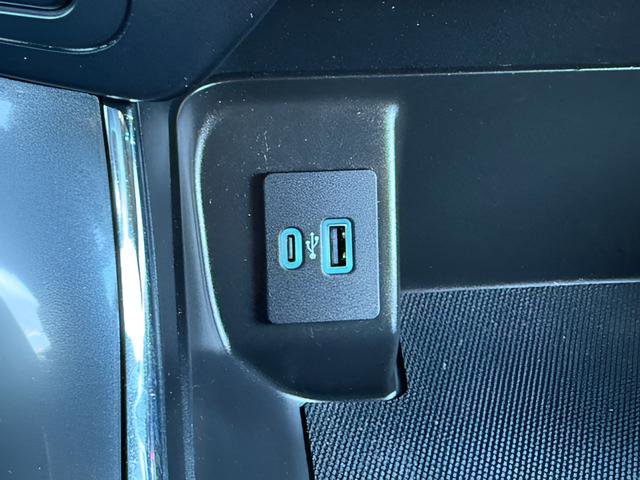 Used 2023 Ford F150 4x4 SuperCrew image 14