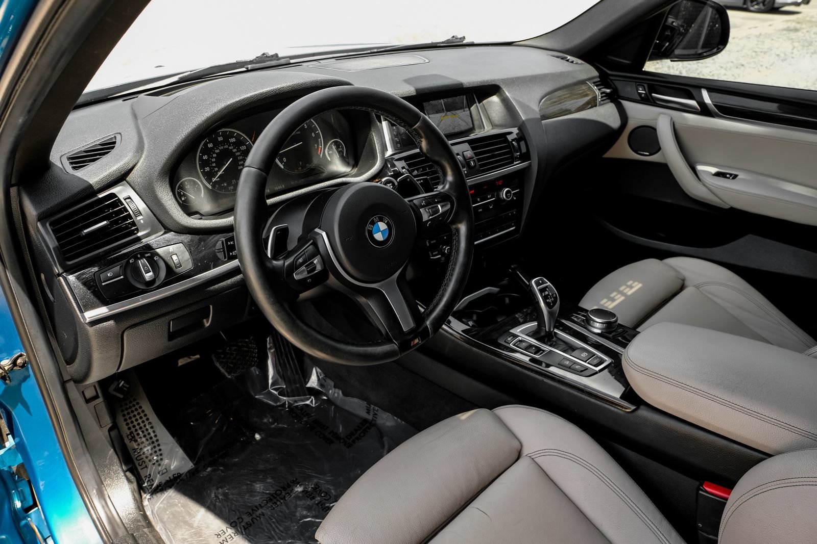 Used 2018 BMW X4 M40i AWD/4WD image 3