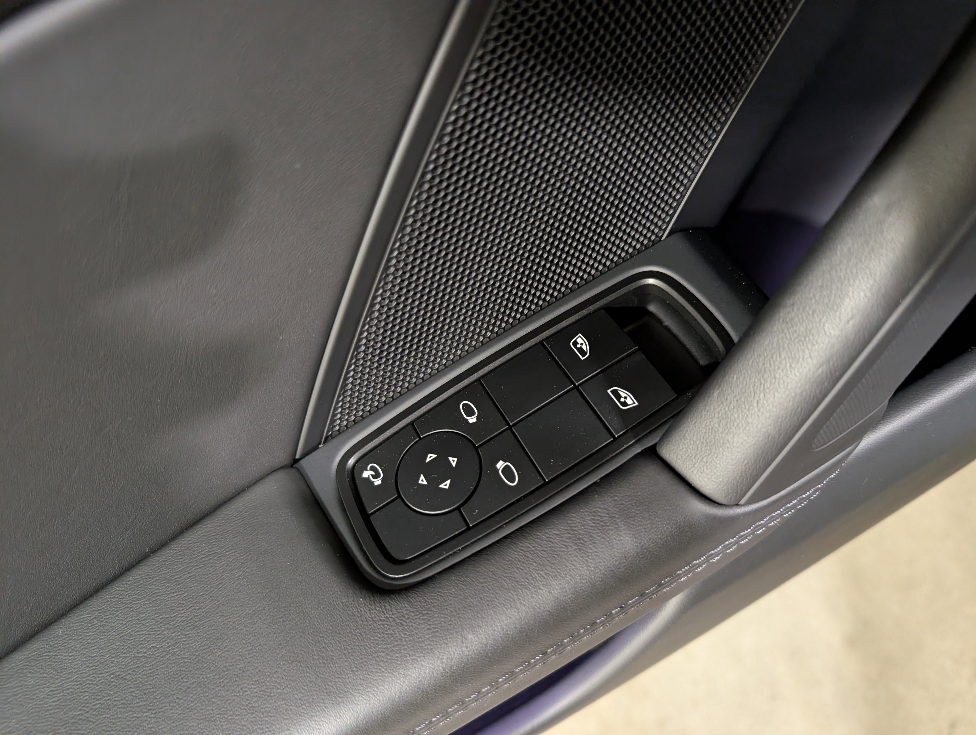 Used 2023 Porsche 911 Targa 4 GTS image 23