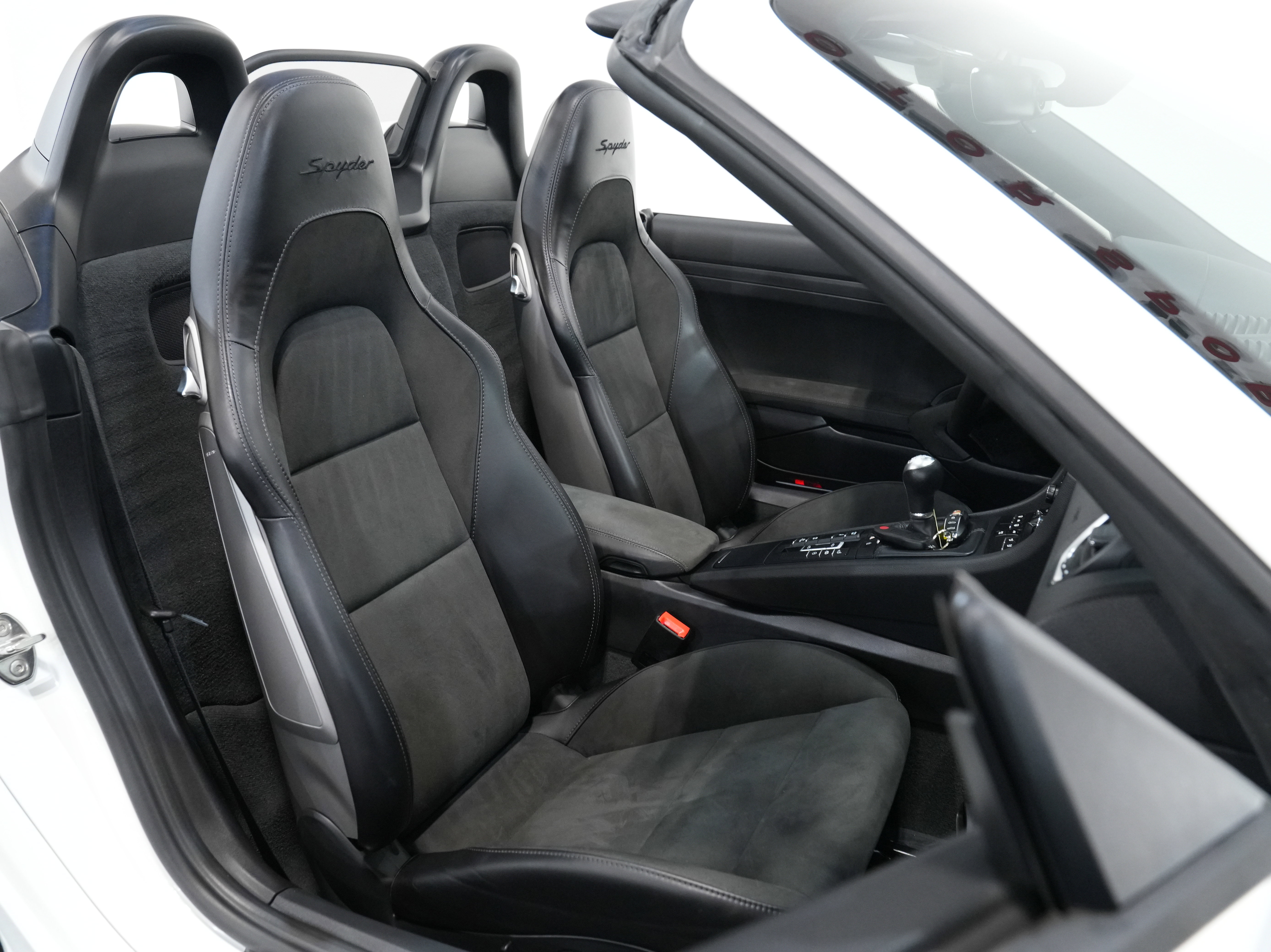 Used 2021 Porsche 718 Boxster Spyder image 34