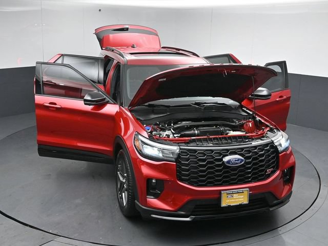 Certified 2025 Ford Explorer ST AWD/4WD image 52