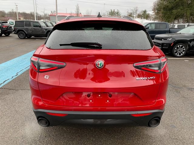 New 2026 Alfa Romeo Stelvio Sprint AWD/4WD image 4