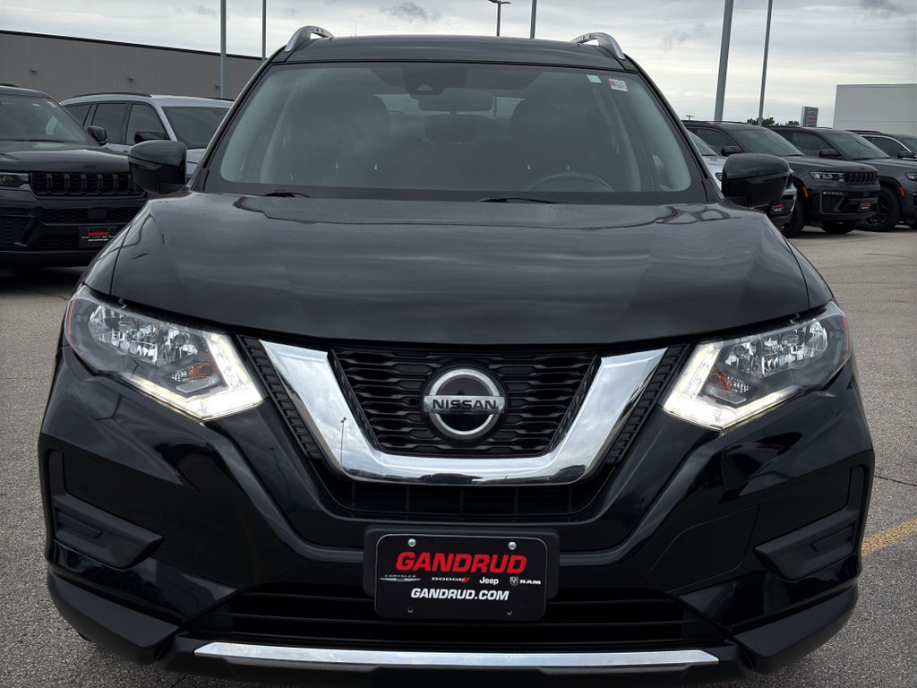 Used 2019 Nissan Rogue SV w/ Sun & Sound Touring Package AWD/4WD image 3