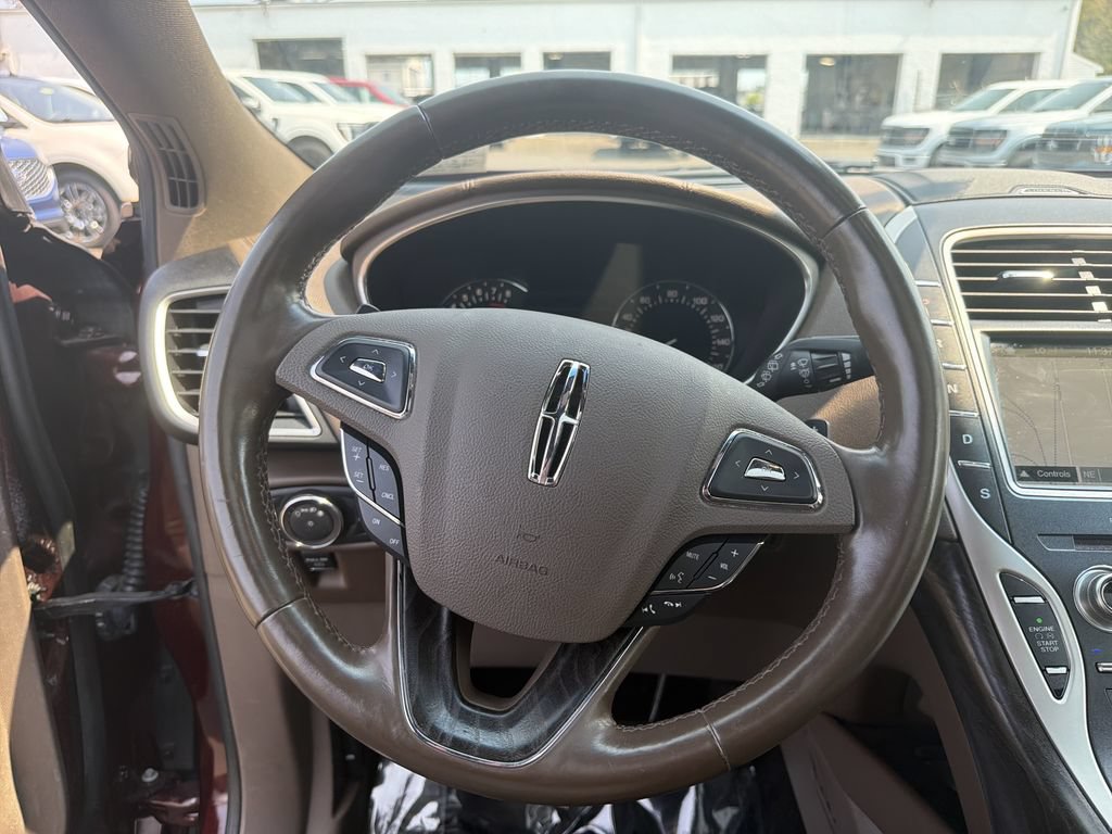 Used 2017 Lincoln MKX Reserve w/ Lincoln MKX Climate Package AWD/4WD image 21