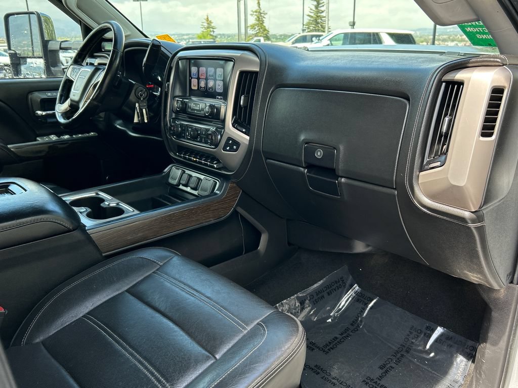 Used 2017 GMC Sierra 3500 Denali w/ Duramax Plus Package AWD/4WD image 8