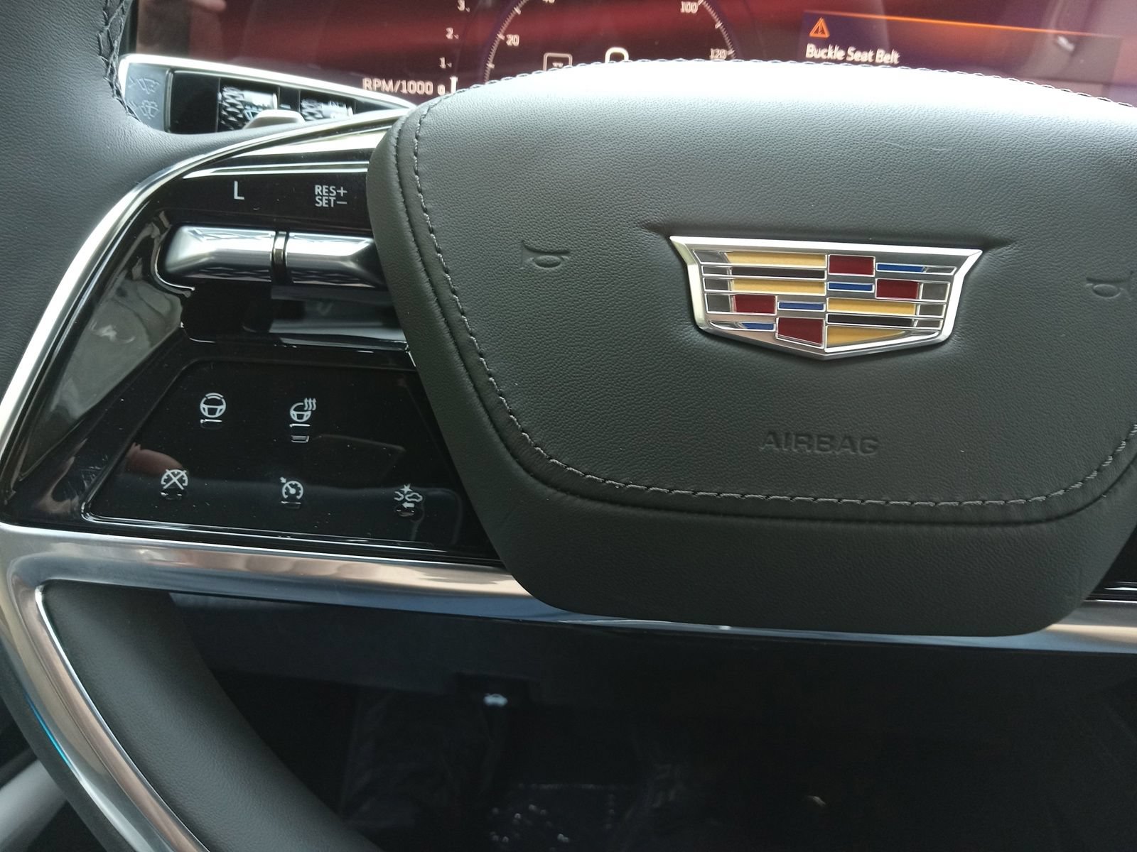 New 2026 Cadillac Escalade Platinum Sport w/ LPO, ONYX Package AWD/4WD image 21