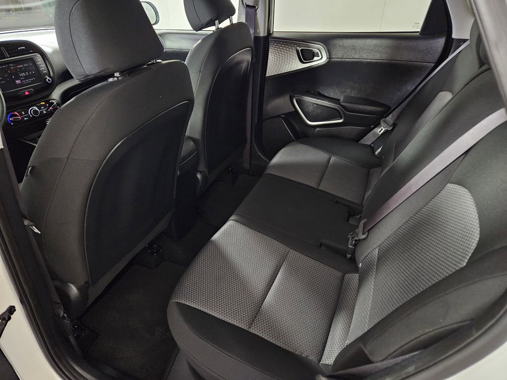 Used 2025 Kia Soul LX w/ LX Technology Package image 25