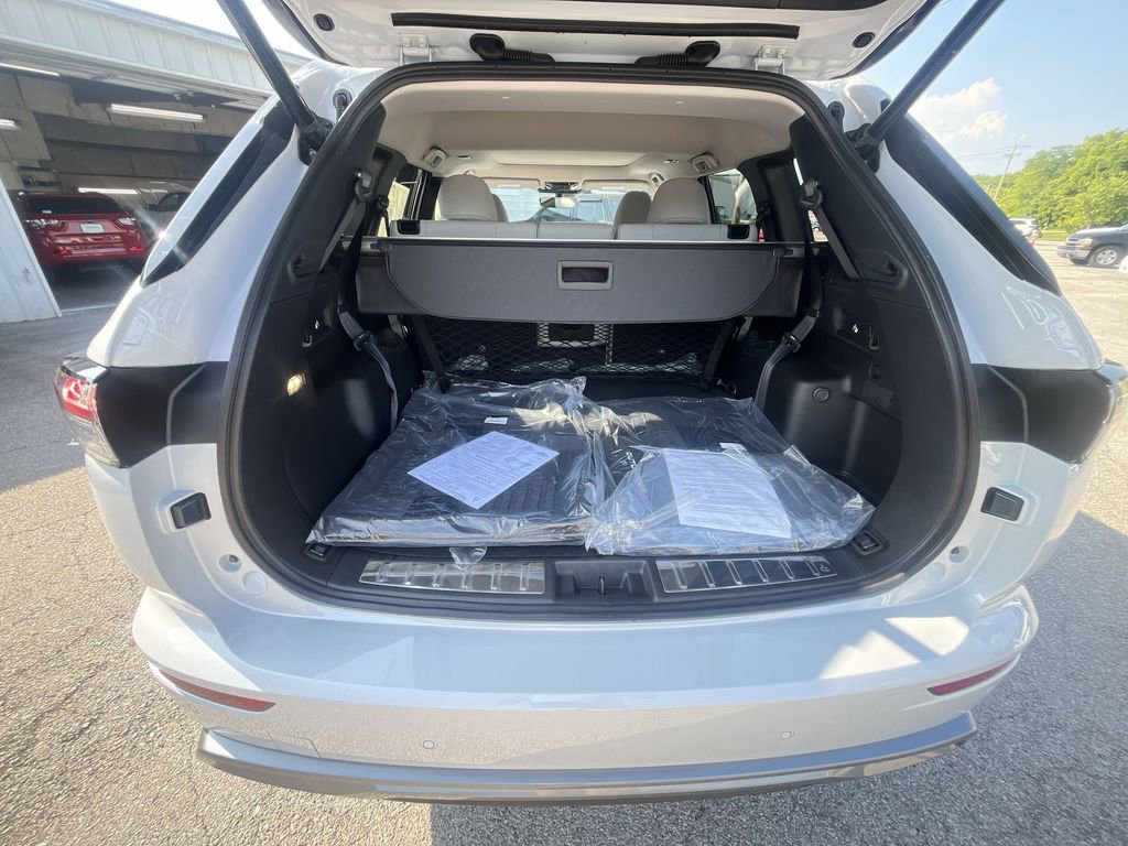 New 2025 Mitsubishi Outlander SE image 24