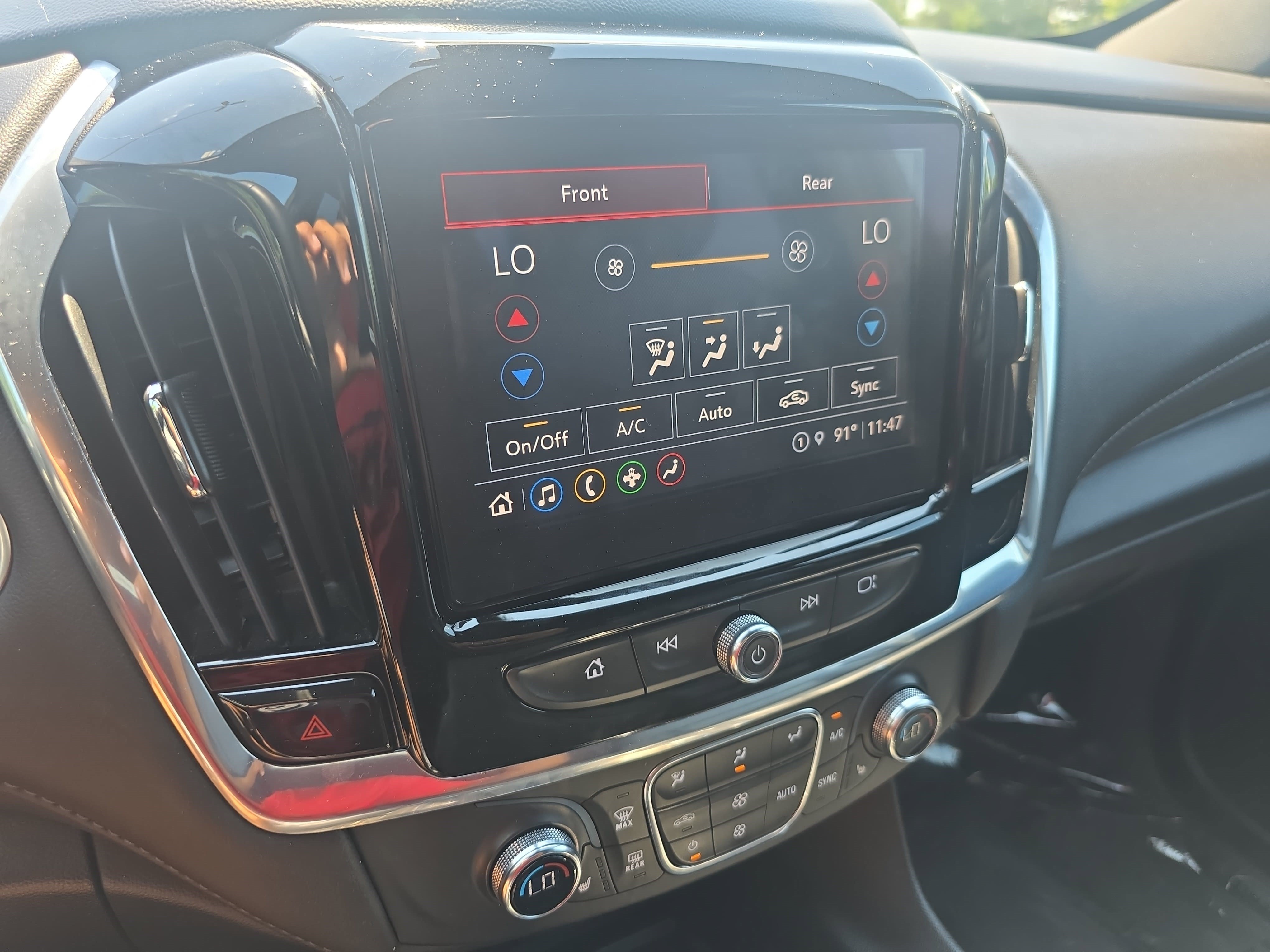 Used 2023 Chevrolet Traverse LT FWD image 24