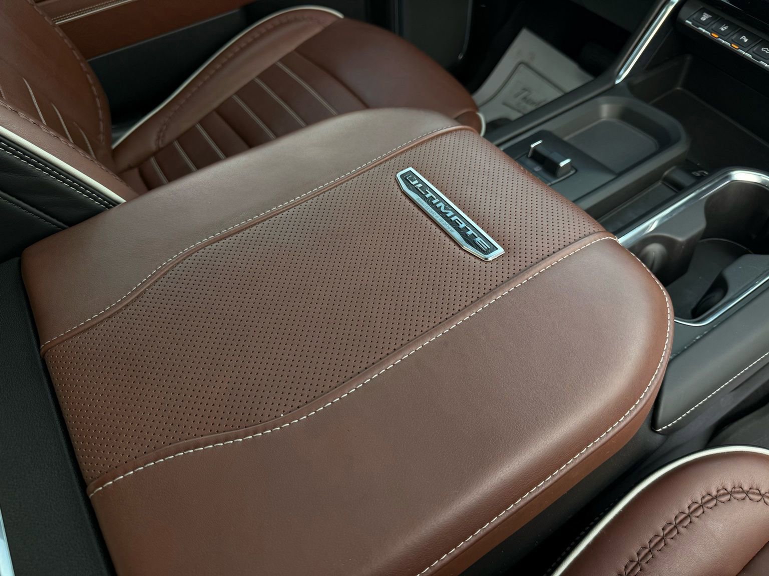 Used 2024 GMC Sierra 2500 Denali Ultimate image 31