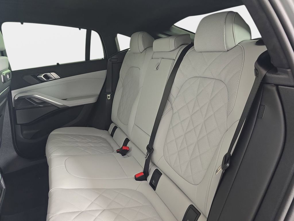 New 2027 BMW X6 M60i AWD/4WD image 14