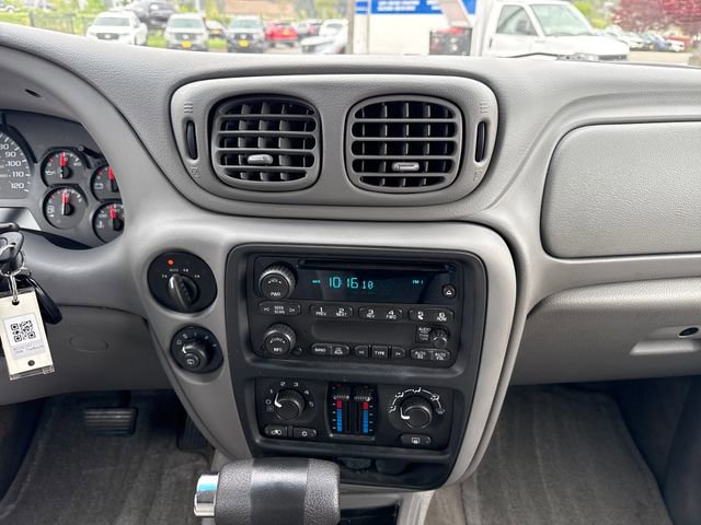 Used 2008 Chevrolet TrailBlazer LS AWD/4WD image 25