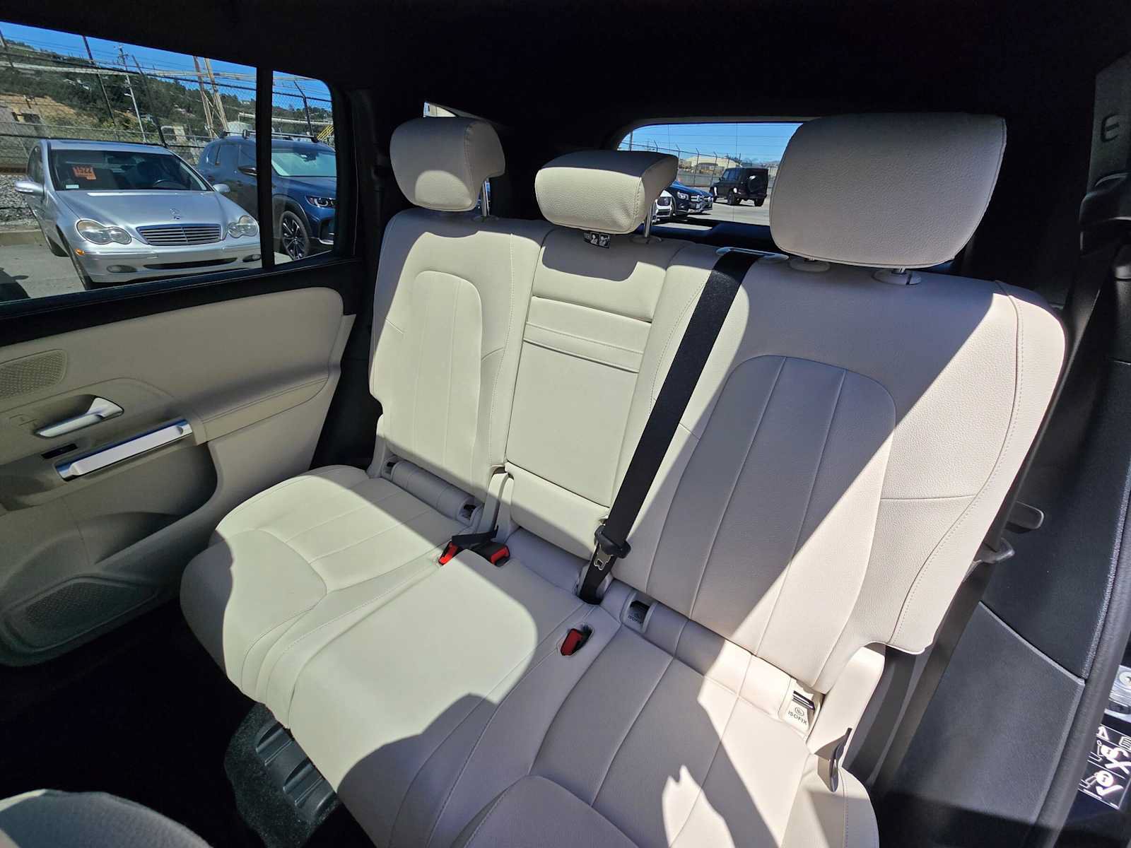 New 2026 Mercedes-Benz GLB 250 image 16