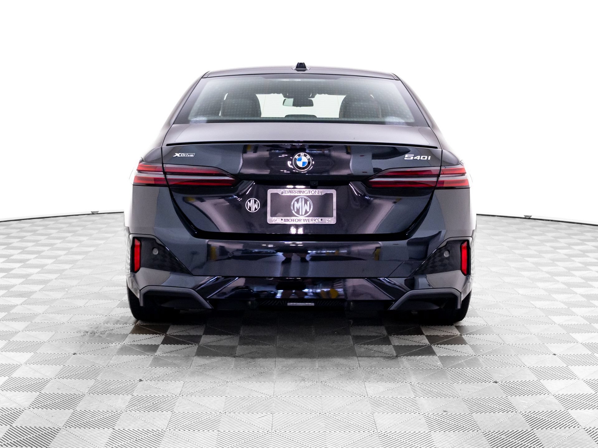 Used 2024 BMW 540i xDrive w/ Premium Package AWD/4WD image 4