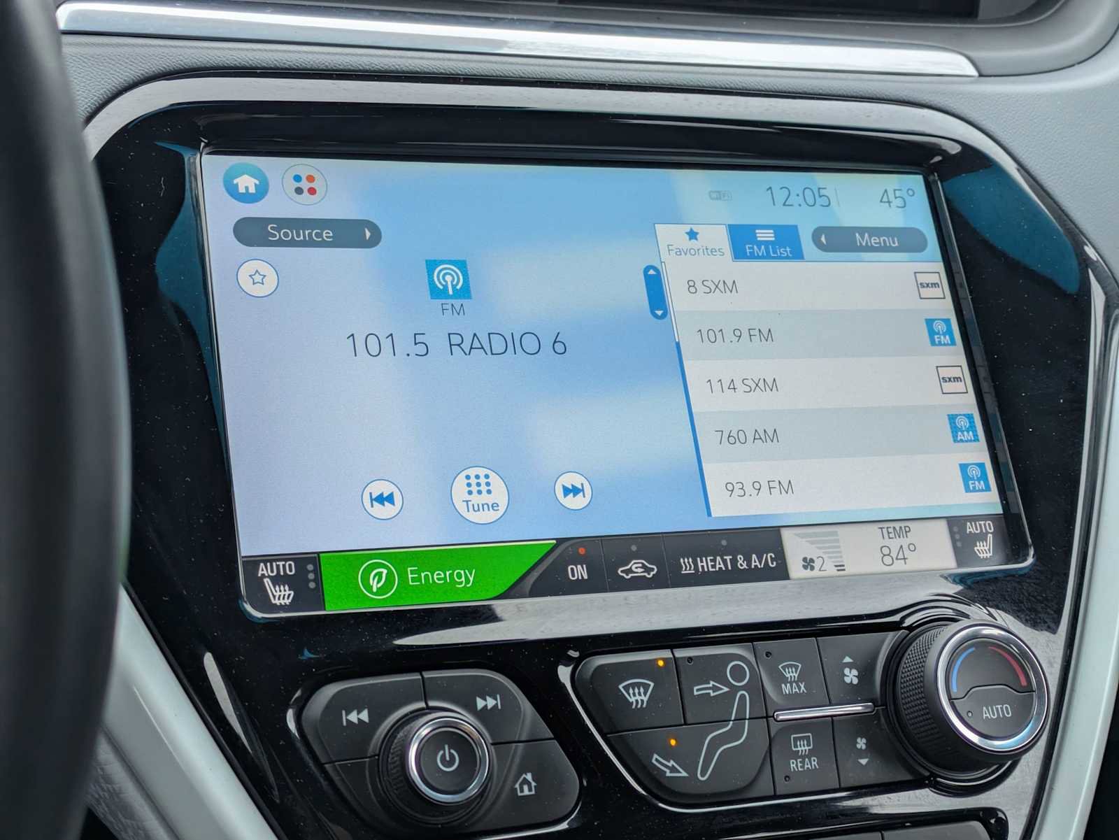 Used 2017 Chevrolet Bolt Premier w/ Driver Confidence II Package image 29