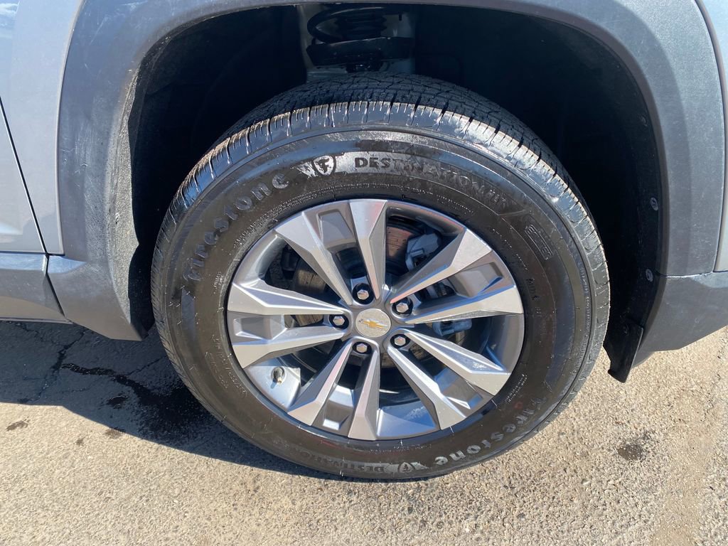 Used 2026 Chevrolet Equinox LT FWD image 29