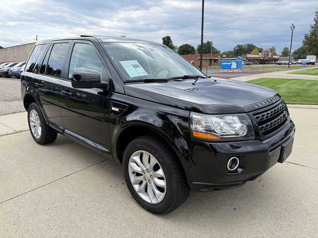 Used 2015 Land Rover LR2 image 3