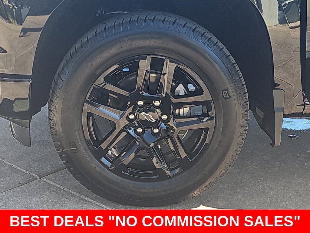 New 2026 Chevrolet Silverado 1500 Custom w/ LPO, Dark Essentials Package RWD image 35