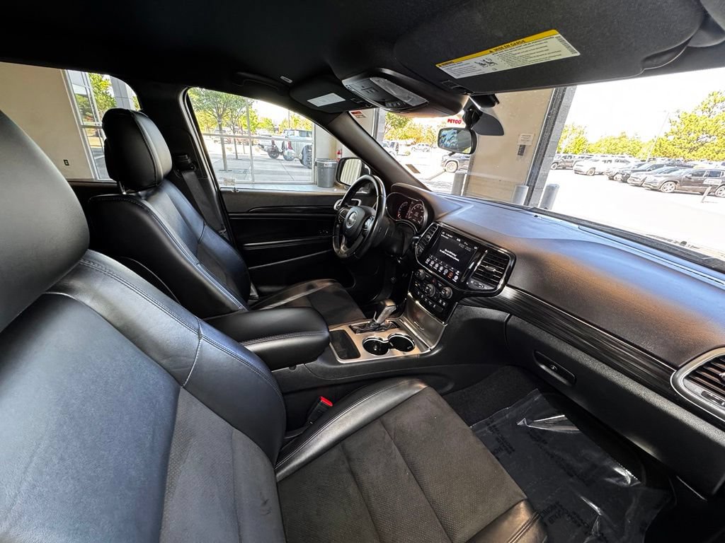 Used 2021 Jeep Grand Cherokee Laredo X AWD/4WD image 44