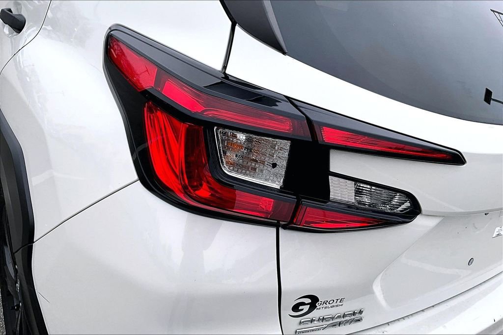 Used 2024 Subaru Crosstrek 2.0i image 31