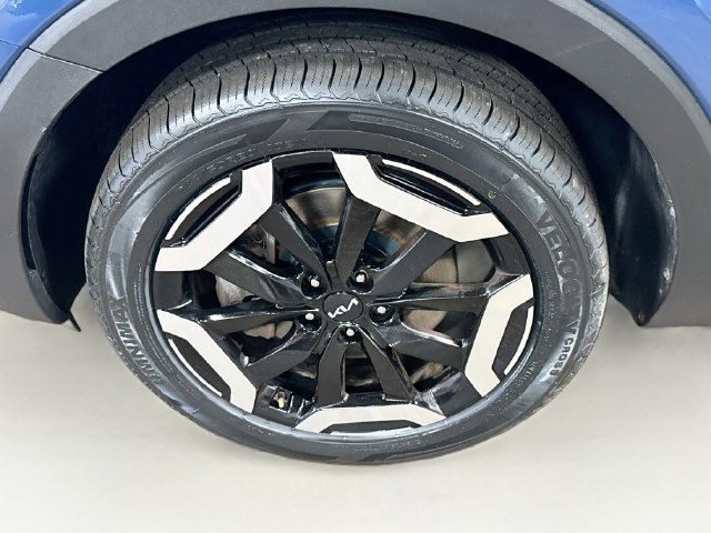 Certified 2023 Kia Telluride S w/ S Sunroof Package AWD/4WD image 34