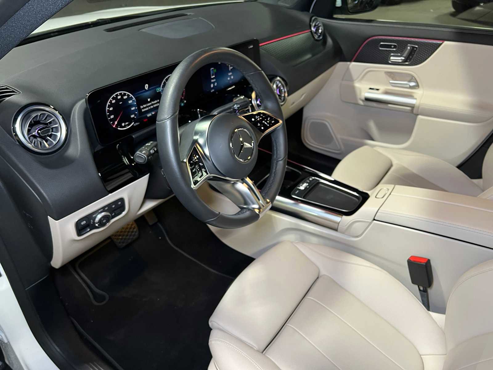 Certified 2025 Mercedes-Benz GLA 250 4MATIC image 23