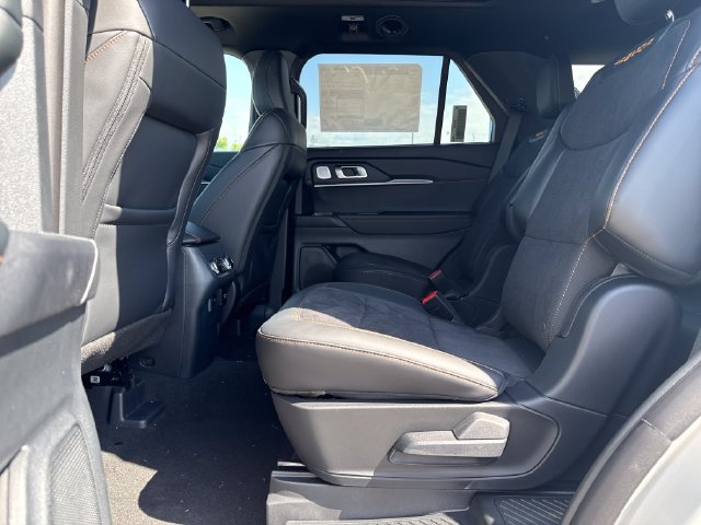 New 2026 Ford Explorer Tremor w/ Tremor Ultimate Package AWD/4WD image 15