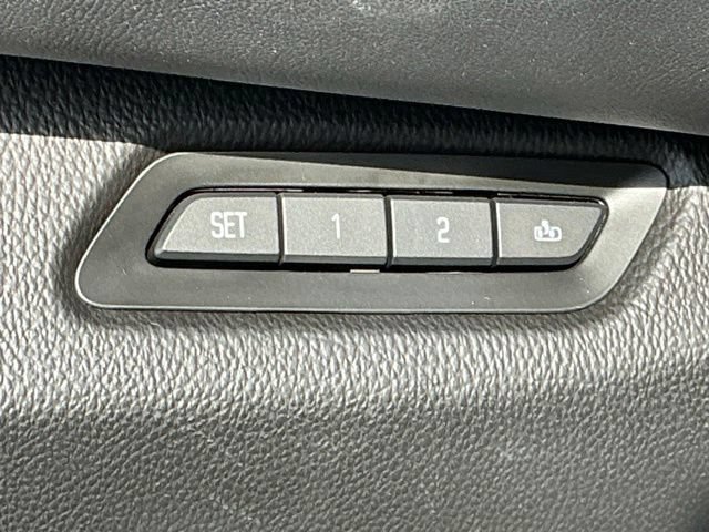 Used 2017 Cadillac Escalade 2WD image 12