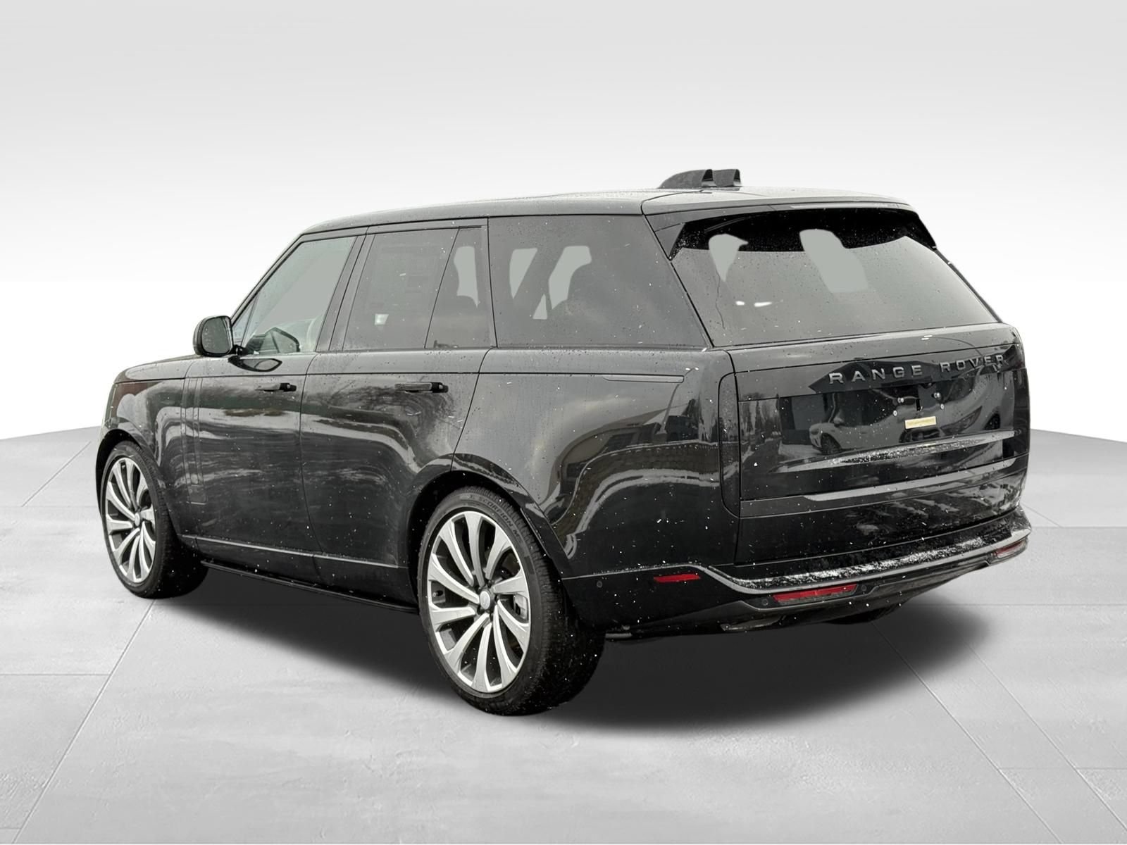 New 2025 Land Rover Range Rover SE AWD/4WD image 3