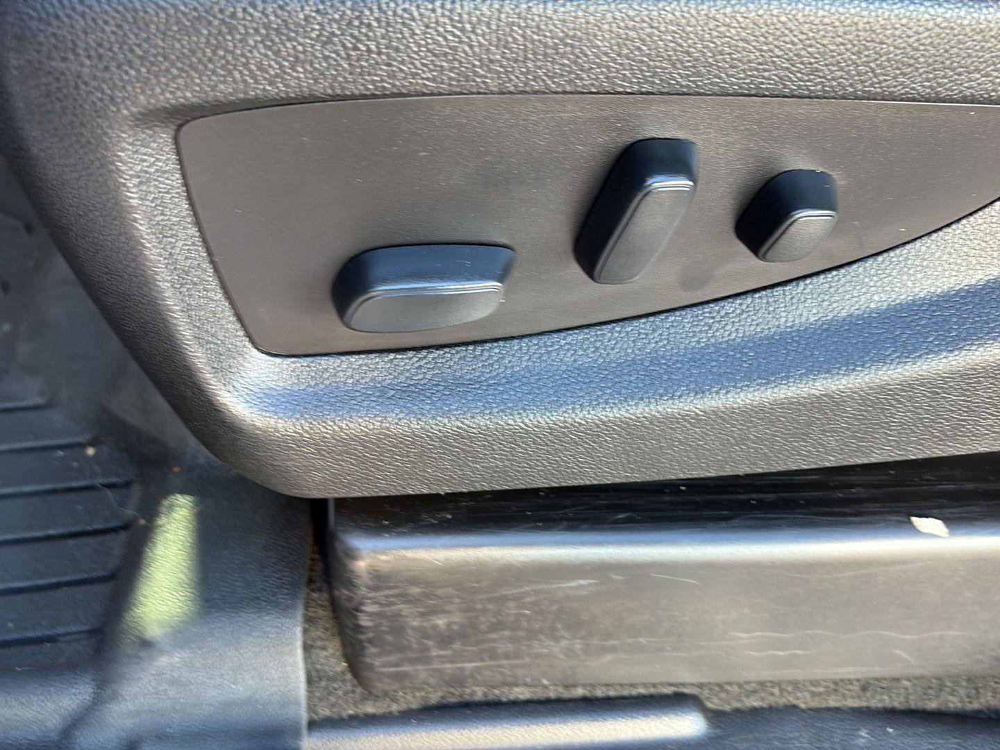 Used 2018 Chevrolet Silverado 3500 LTZ w/ Duramax Plus Package image 13