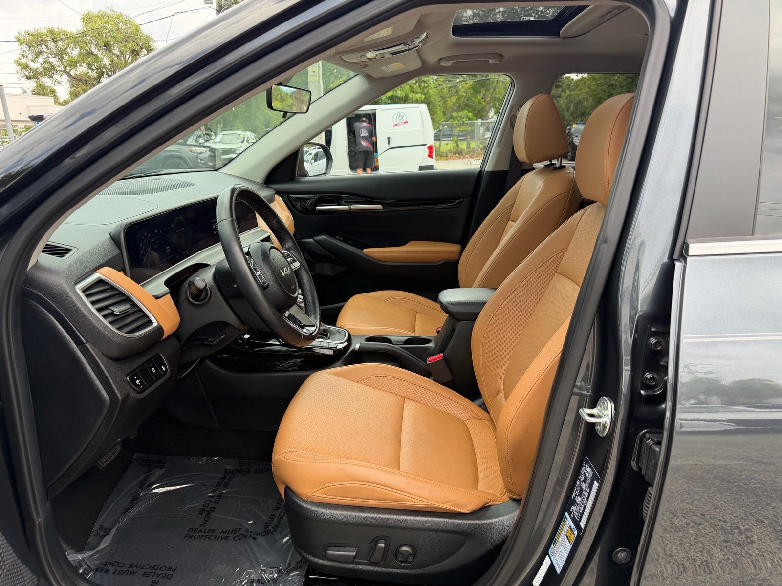 Used 2024 Kia Seltos EX AWD/4WD image 10