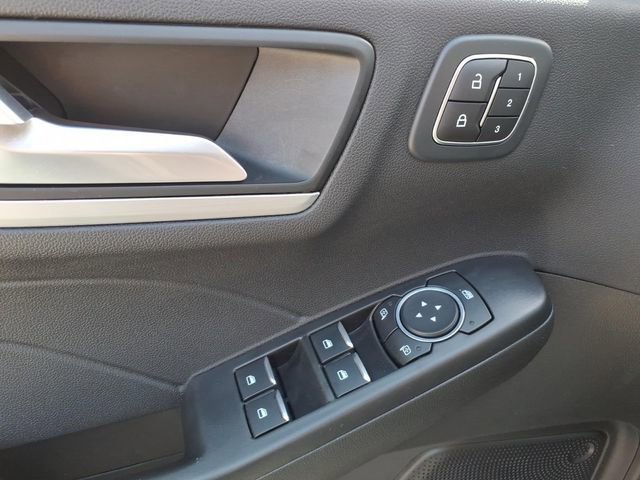 Certified 2023 Ford Escape Platinum image 23