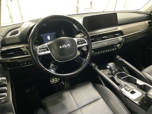 Used 2022 Kia Telluride SX w/ Nightfall Edition Package image 19