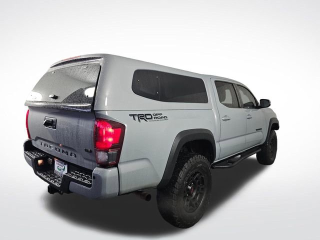 Used 2018 Toyota Tacoma TRD Off-Road w/ Technology Package image 7