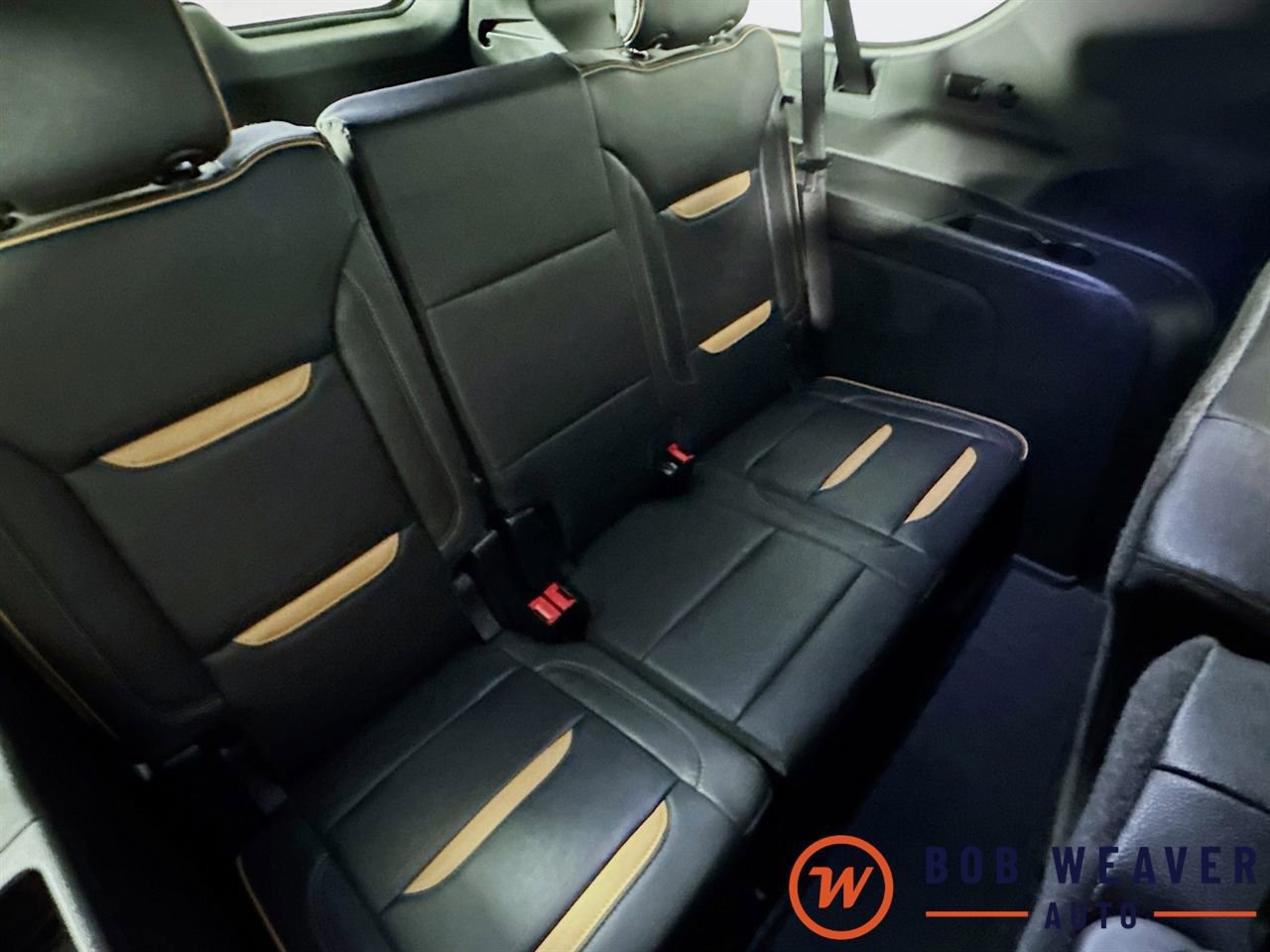 Used 2024 GMC Yukon XL AT4 image 30