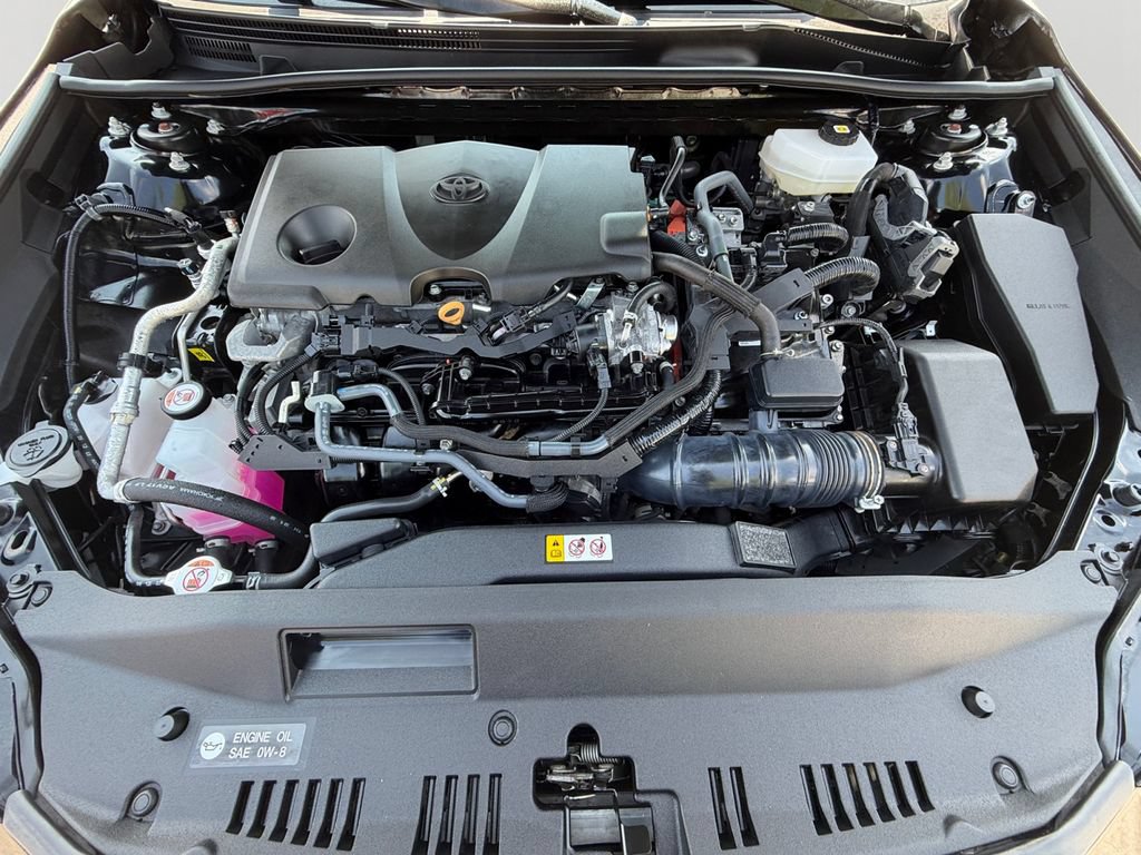 Used 2025 Toyota Camry LE FWD image 9