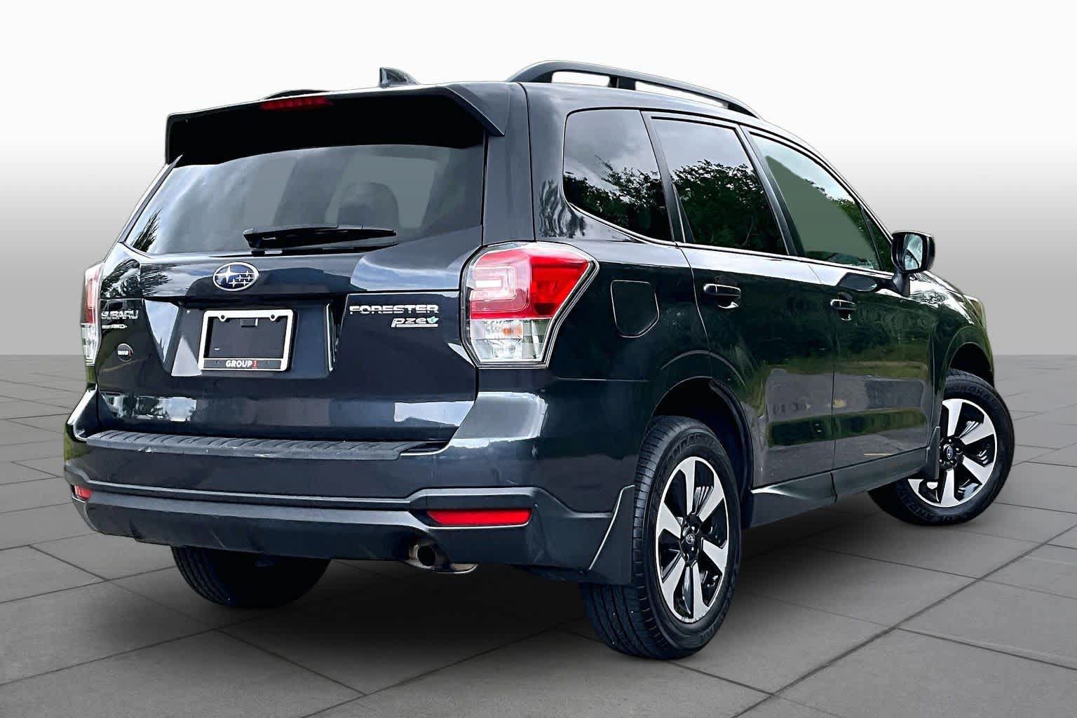 Used 2017 Subaru Forester 2.5i Premium w/ All-Weather Package AWD/4WD image 13