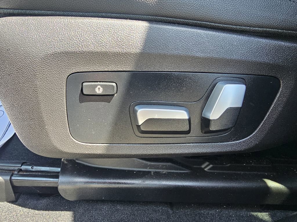 Used 2020 BMW X4 xDrive30i AWD/4WD image 19