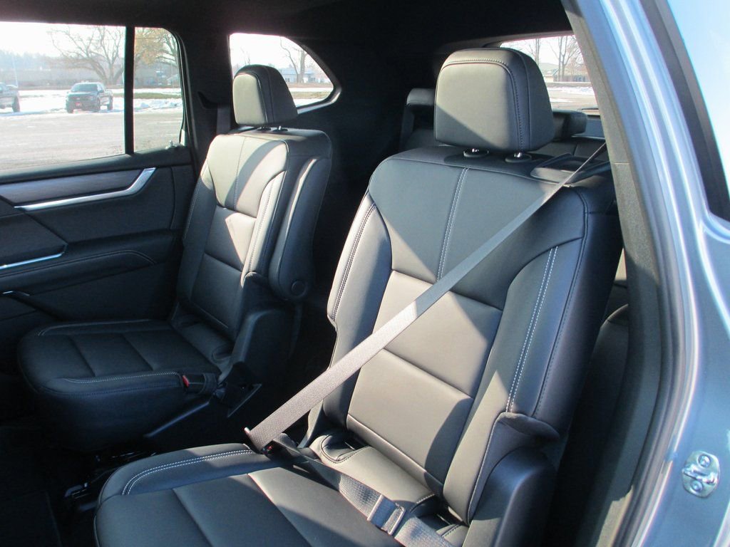 New 2026 GMC Acadia Elevation w/ Super Cruise Package image 12