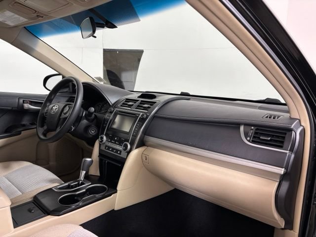 Used 2012 Toyota Camry LE FWD image 20