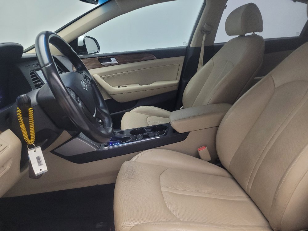 Used 2017 Hyundai Sonata Limited w/ Ultimate Package 02 FWD image 17
