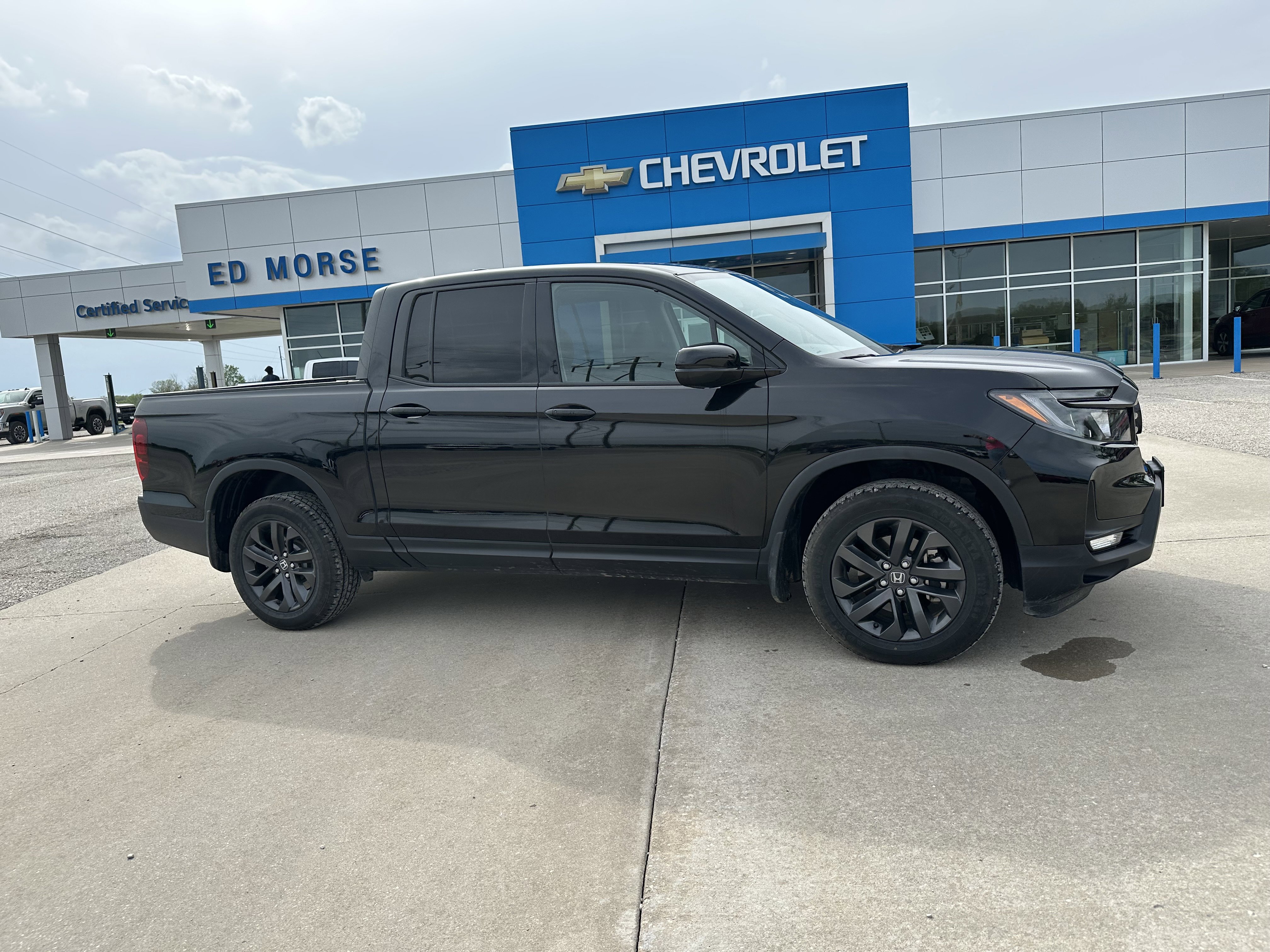 Used 2021 Honda Ridgeline Sport image 2