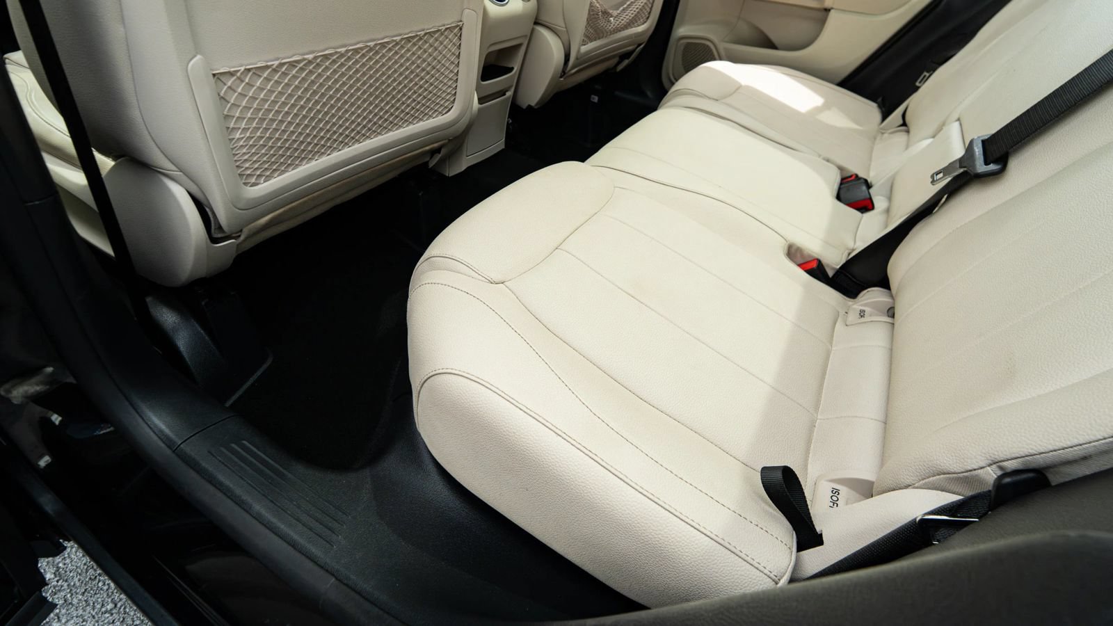 Used 2022 Mercedes-Benz GLA 250 4MATIC w/ Premium Package Lite image 28